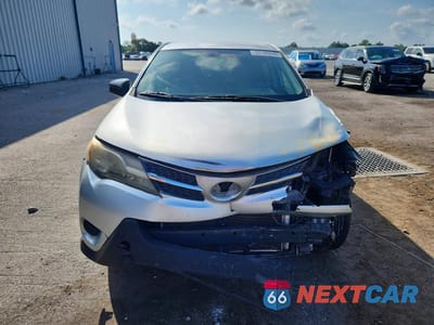 Piąte zdjęcie samochodu w środku: 2015 TOYOTA RAV4 LE VIN:2T3BFREV0FW317622 - miniatura