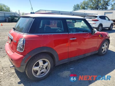 Trzecie zdjęcie samochodu z tyłu: 2007 MINI COOPER VIN:WMWMF33537TU62387 - miniatura