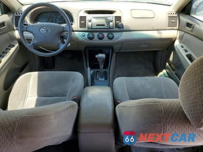 Zdjęcie 8 z 12 samochodu: 2002 TOYOTA CAMRY LE V6 VIN:4T1BF32K42U026454 - miniatura