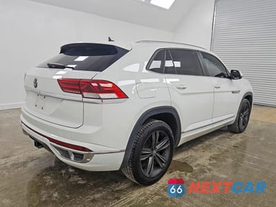 Trzecie zdjęcie samochodu z tyłu: 2021 VOLKSWAGEN ATLAS CROSS SPORT SE VIN:1V2PE2CA9MC202337 - miniatura