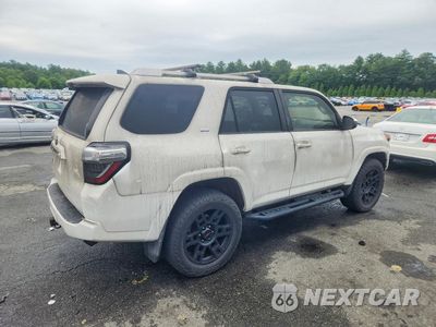 Trzecie zdjęcie samochodu z tyłu: 2018 TOYOTA 4RUNNER SR5 VIN:JTEBU5JR1J5512311 - miniatura