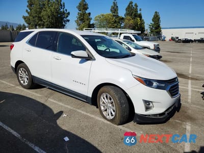 Czwarte zdjęcie samochodu z boku: 2019 CHEVROLET EQUINOX LT VIN:3GNAXKEV5KL130577 - miniatura