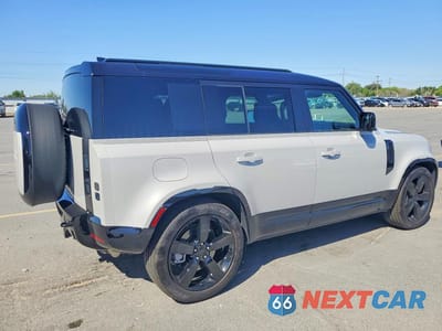 Trzecie zdjęcie samochodu z tyłu: 2026 LAND ROVER DEFENDER 110 X-DYNAMIC SE VIN:SALE2EEU5T2502979 - miniatura