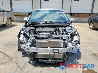 Piąte zdjęcie samochodu w środku: 2019 CHEVROLET CRUZE LT VIN:1G1BE5SM3K7100877 - miniatura