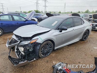 2022 TOYOTA CAMRY XSE 4T1K61BK4NU047524 - główne zdjęcie licytacji z USA - miniatura