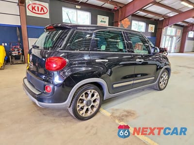 Trzecie zdjęcie samochodu z tyłu: 2014 FIAT 500L TREKKING VIN:ZFBCFADH3EZ010772 - miniatura