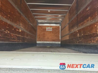 Zdjęcie 6 z 10 samochodu: 2009 INTERNATIONAL 4300 BOX TRUCK VIN:1HTMMAALX9H046599 - miniatura