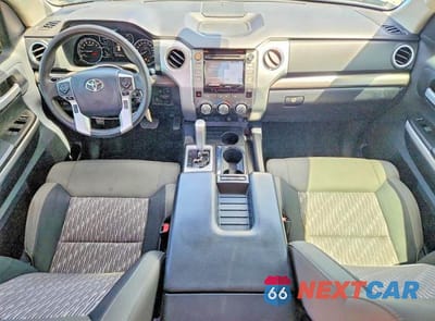 Zdjęcie 8 z 13 samochodu: 2018 TOYOTA TUNDRA CREWMAX SR5 VIN:5TFEY5F1XJX232934 - miniatura