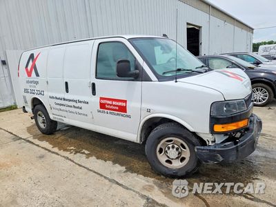 Czwarte zdjęcie samochodu z boku: 2018 CHEVROLET EXPRESS 2500 DELIVERY VAN VIN:1GCWGAFP9J1286927 - miniatura