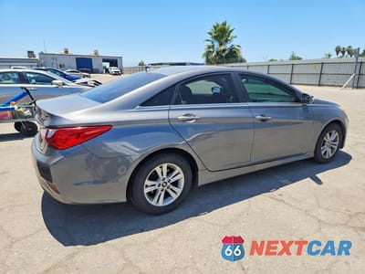 Trzecie zdjęcie samochodu z tyłu: 2014 HYUNDAI SONATA GLS VIN:5NPEB4AC5EH926226 - miniatura