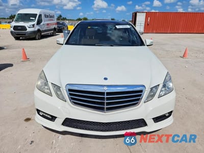Piąte zdjęcie samochodu w środku: 2011 MERCEDES-BENZ E 350 VIN:WDDHF5GB7BA293887 - miniatura