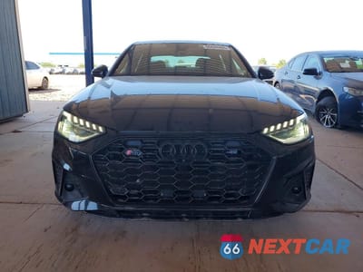 Piąte zdjęcie samochodu w środku: 2023 AUDI S4 PRESTIGE VIN:WAUC4AF48PA043102 - miniatura