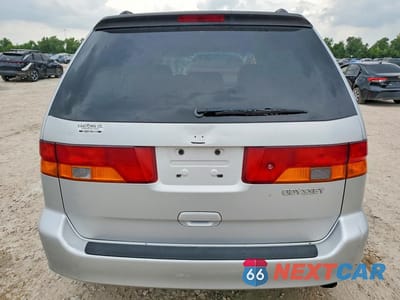 Zdjęcie 6 z 13 samochodu: 2002 HONDA ODYSSEY EXL VIN:2HKRL18032H514861 - miniatura