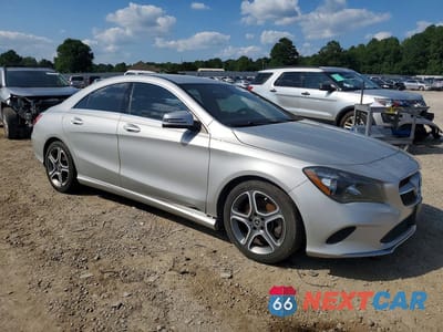 Czwarte zdjęcie samochodu z boku: 2018 MERCEDES-BENZ CLA VIN:WDDSJ4EB6JN610003 - miniatura