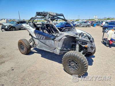Czwarte zdjęcie samochodu z boku: 2023 CAN-AM MAVERICK X3 UTILITY VEHICLE VIN:3JBVGAY43PE004109 - miniatura