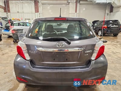 Zdjęcie 6 z 12 samochodu: 2012 TOYOTA YARIS 5-DOOR LE VIN:JTDKTUD36CD531146 - miniatura