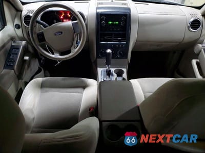 Zdjęcie 8 z 13 samochodu: 2006 FORD EXPLORER XLT VIN:1FMEU73E26ZA22267 - miniatura