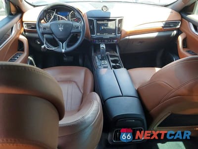 Zdjęcie 8 z 12 samochodu: 2019 MASERATI LEVANTE VIN:ZN661XUA5KX322564 - miniatura