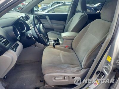 Zdjęcie 7 z 13 samochodu: 2010 TOYOTA HIGHLANDER BASE VIN:5TDBK3EH9AS031216 - miniatura