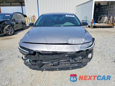 Piąte zdjęcie samochodu w środku: 2026 HYUNDAI ELANTRA SEL SPORT PREMIUM VIN:KMHLS4DGXTU115090 - miniatura