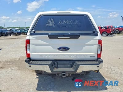 Zdjęcie 6 z 12 samochodu: 2018 FORD F-250 VIN:1FT7X2B63JEC66415 - miniatura