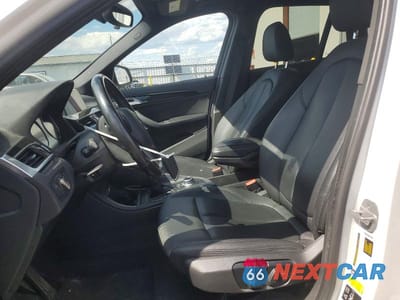 Zdjęcie 7 z 13 samochodu: 2018 BMW X1 XDRIVE28I VIN:WBXHT3C3XJ3H31297 - miniatura