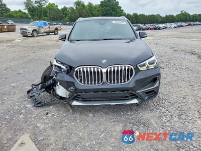 Piąte zdjęcie samochodu w środku: 2021 BMW X1 SDRIVE28I VIN:WBXJG7C06M5T42455 - miniatura