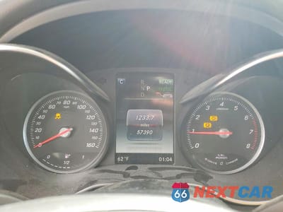 Zdjęcie 9 z 12 samochodu: 2018 MERCEDES-BENZ C 350E VIN:55SWF4HB9JU236525 - miniatura