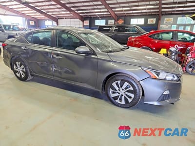 Czwarte zdjęcie samochodu z boku: 2020 NISSAN ALTIMA S VIN:1N4BL4BV7LC246469 - miniatura