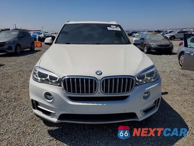 Piąte zdjęcie samochodu w środku: 2017 BMW X5 XDR40E VIN:5UXKT0C33H0S80996 - miniatura