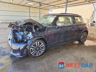 2024 MINI COOPER SE WMW13DJ03R2V55363 - główne zdjęcie licytacji z USA - miniatura