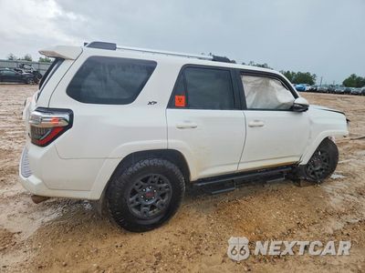 Trzecie zdjęcie samochodu z tyłu: 2020 TOYOTA 4RUNNER SR5 PREMIUM VIN:JTEBU5JR9L5825190 - miniatura