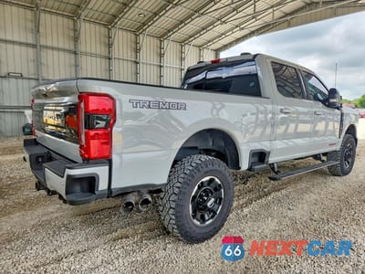 Trzecie zdjęcie samochodu z tyłu: 2025 FORD F250 SUPER DUTY VIN:1FT8W2BM8SEC94444 - miniatura
