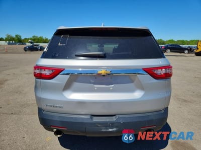 Zdjęcie 6 z 13 samochodu: 2019 CHEVROLET TRAVERSE LS VIN:1GNERFKW1KJ135685 - miniatura