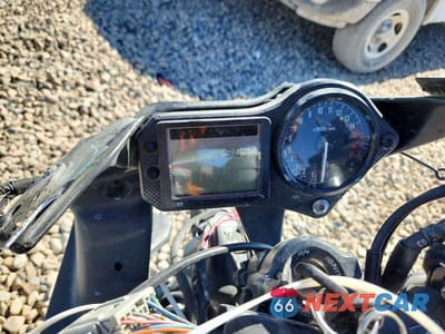 Zdjęcie 7 z 10 samochodu: 2004 HONDA CBR600 F4 VIN:JH2PC35034M501499 - miniatura