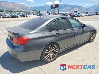 Trzecie zdjęcie samochodu z tyłu: 2013 BMW 335 I VIN:WBA3A9G59DNP37686 - miniatura
