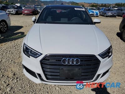 Piąte zdjęcie samochodu w środku: 2020 AUDI A3 S-LINE PREMIUM VIN:WAUBEGFF3LA100233 - miniatura