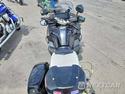 Zdjęcie 6 z 9 samochodu: 2023 BMW R 1250 RT VIN:WB10L0305P6G88376 - miniatura