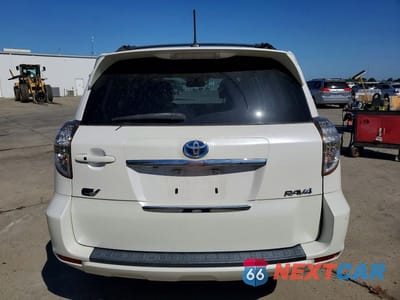 Zdjęcie 6 z 13 samochodu: 2012 TOYOTA RAV4 EV BASE VIN:2T3YL4DV2CW001240 - miniatura