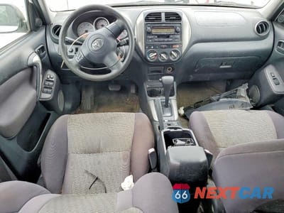 Zdjęcie 8 z 13 samochodu: 2005 TOYOTA RAV4 BASE VIN:JTEGD20V650073824 - miniatura
