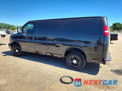 Drugie zdjęcie samochodu z przodu: 2004 CHEVROLET EXPRESS G3500 VIN:1GCHG35U541132795 - miniatura