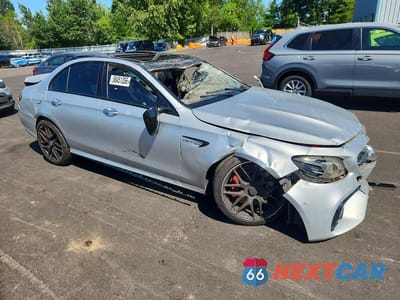 Czwarte zdjęcie samochodu z boku: 2020 MERCEDES-BENZ E 63 AMG-S 4MATIC VIN:W1KZF8KB5LA824969 - miniatura