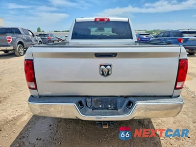 Zdjęcie 6 z 12 samochodu: 2018 RAM 1500 ST VIN:1C6RR6FG3JS207998 - miniatura