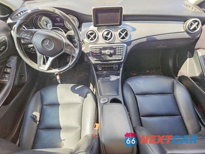 Zdjęcie 8 z 13 samochodu: 2015 MERCEDES-BENZ GLA 250 4MATIC VIN:WDCTG4GB2FJ060446 - miniatura
