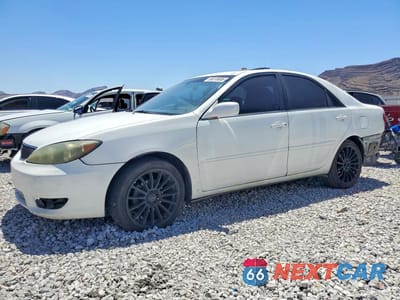 2006 TOYOTA CAMRY SE 4T1BE32K66U686987 - główne zdjęcie licytacji z USA - miniatura
