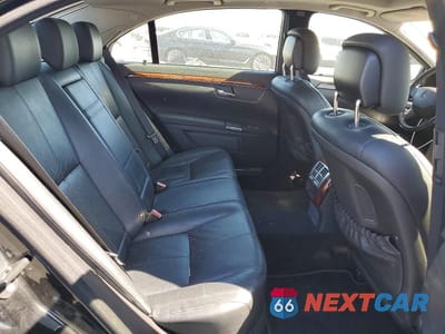 Zdjęcie 10 z 13 samochodu: 2007 MERCEDES-BENZ S 550 VIN:WDDNG71X07A118484 - miniatura