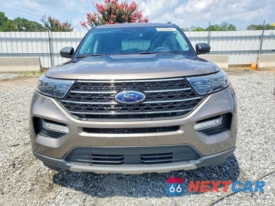 Piąte zdjęcie samochodu w środku: 2021 FORD EXPLORER XLT VIN:1FMSK7DH9MGB28354 - miniatura