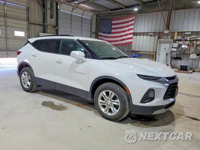Czwarte zdjęcie samochodu z boku: 2021 CHEVROLET BLAZER 2LT VIN:3GNKBHRS9MS550373 - miniatura
