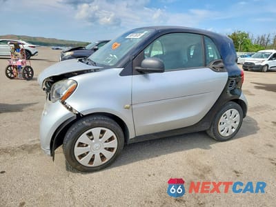 2016 SMART FORTWO WMEFJ5DA4GK057339 - główne zdjęcie licytacji z USA - miniatura