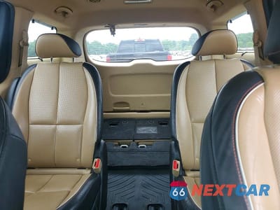 Zdjęcie 10 z 13 samochodu: 2017 KIA SEDONA LX VIN:KNDMB5C18H6323007 - miniatura
